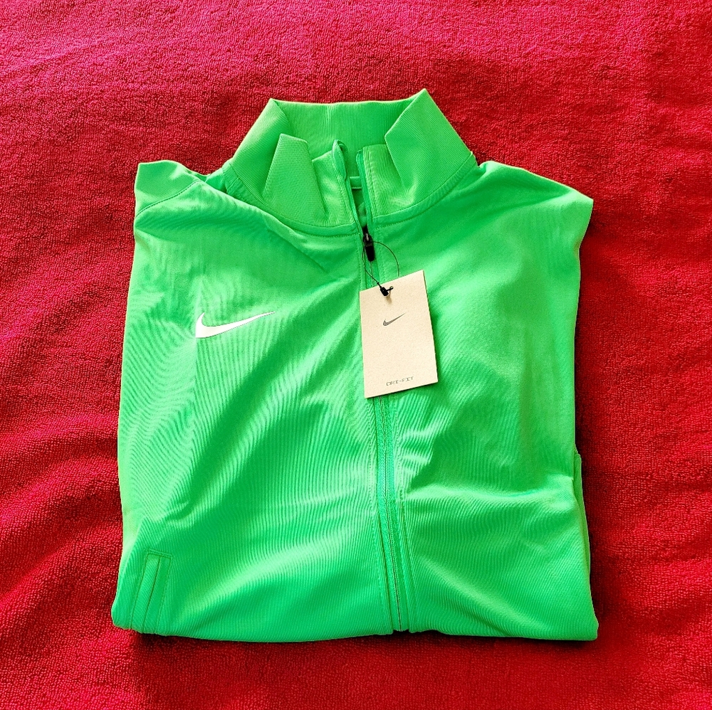 Nike Women's Dri-FIT Academy Pro 24 Track Jacket - Green - M